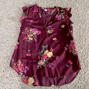 Old navy blouse. Size small, perfect for summer